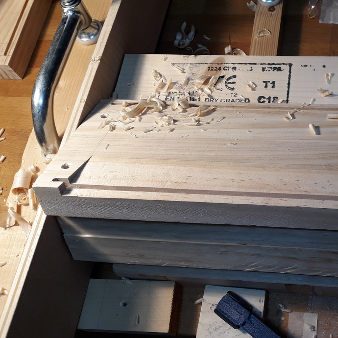 Elaboración de las vitrinas, Martín Valerio